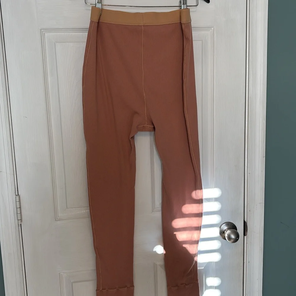 SKIMS bottoms - Picture 6 of 7